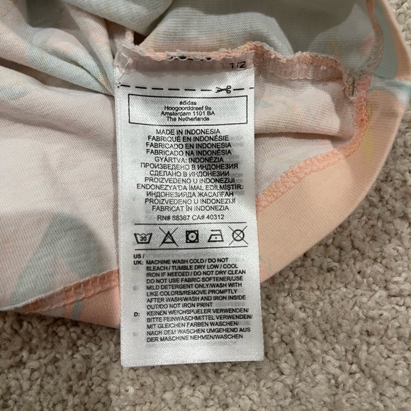 adidas Originals Girls' Big Pack Marble Print Tee - Picture 4 of 4